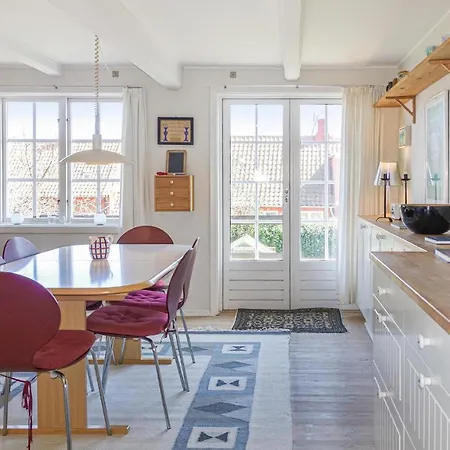 1 Bedroom In * Svaneke