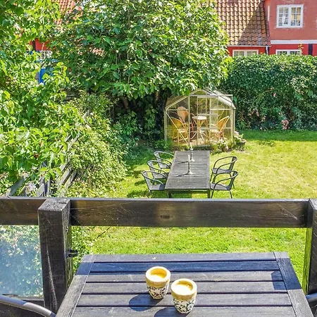 Apartment 1 Bedroom In Svaneke